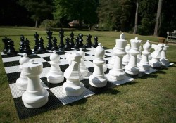 Напольные шахматные фигуры (Комплект Король 61 см) с доской пластик 3 x 3 метра