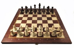 Шахматные фигуры Стаунтон №6 со складной доской Баталия 49 см (красное дерево)
