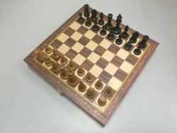 Шахматы "Баталия" N5  с доской-ларцом 37 см