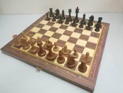 Турнирные шахматы "Баталия №7" (с утяжелителем) cо складной доской 49 см (красное дерево)