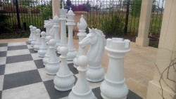 Фигуры шахматные гигантские СУПЕРБОЛЬШИЕ (король 100 см)