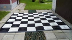 Доска шахматная ГИГАНТСКАЯ пластиковая (330х330 см)